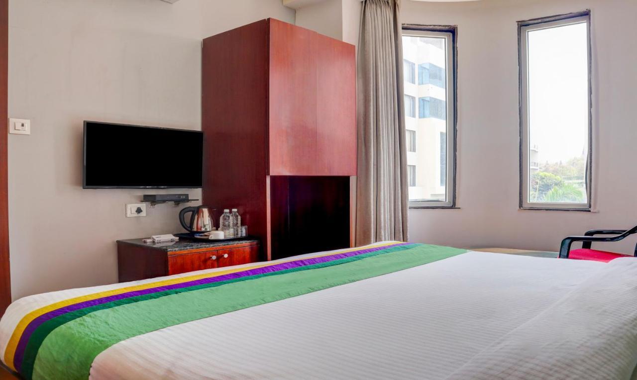 Treebo Azure Hotel